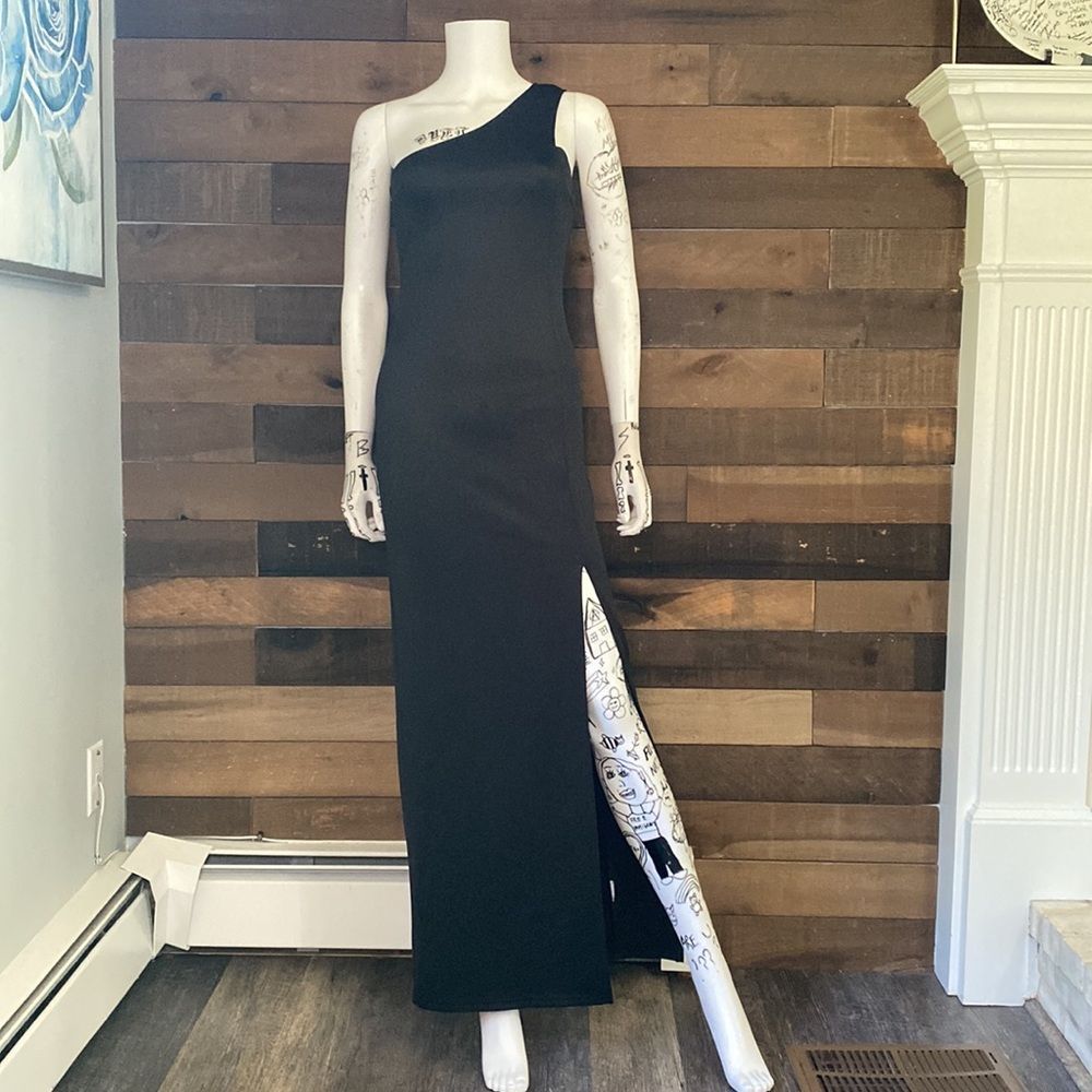 AX Paris Black One Shoulder Dress With Left Slit